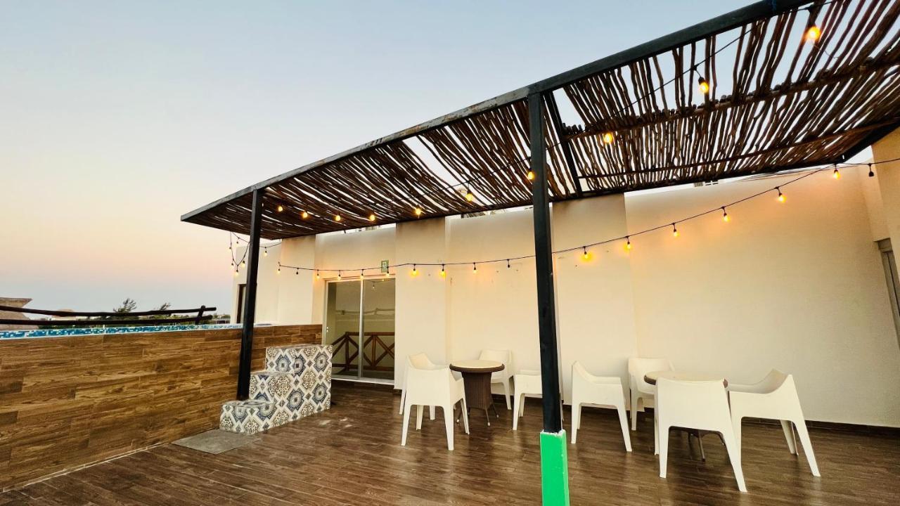 Hotel Mayari Holbox Dış mekan fotoğraf Rooftop bar at the hotel