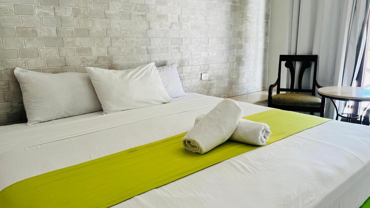 Hotel Mayari Holbox Dış mekan fotoğraf A bed runner