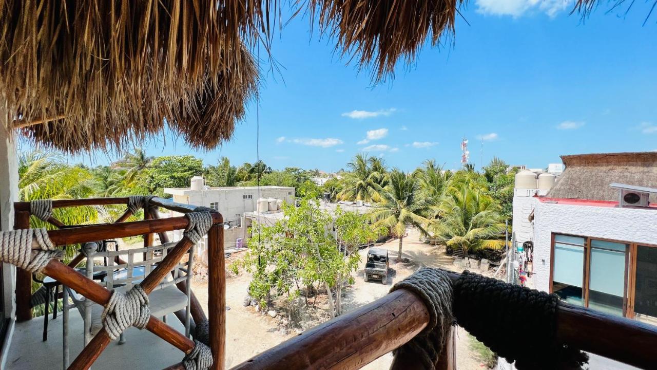Hotel Mayari Holbox Dış mekan fotoğraf View of Tulum from a rooftop